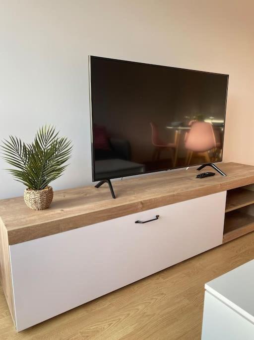 Apartamento A Pie De Playa La Pepa Burela Εξωτερικό φωτογραφία